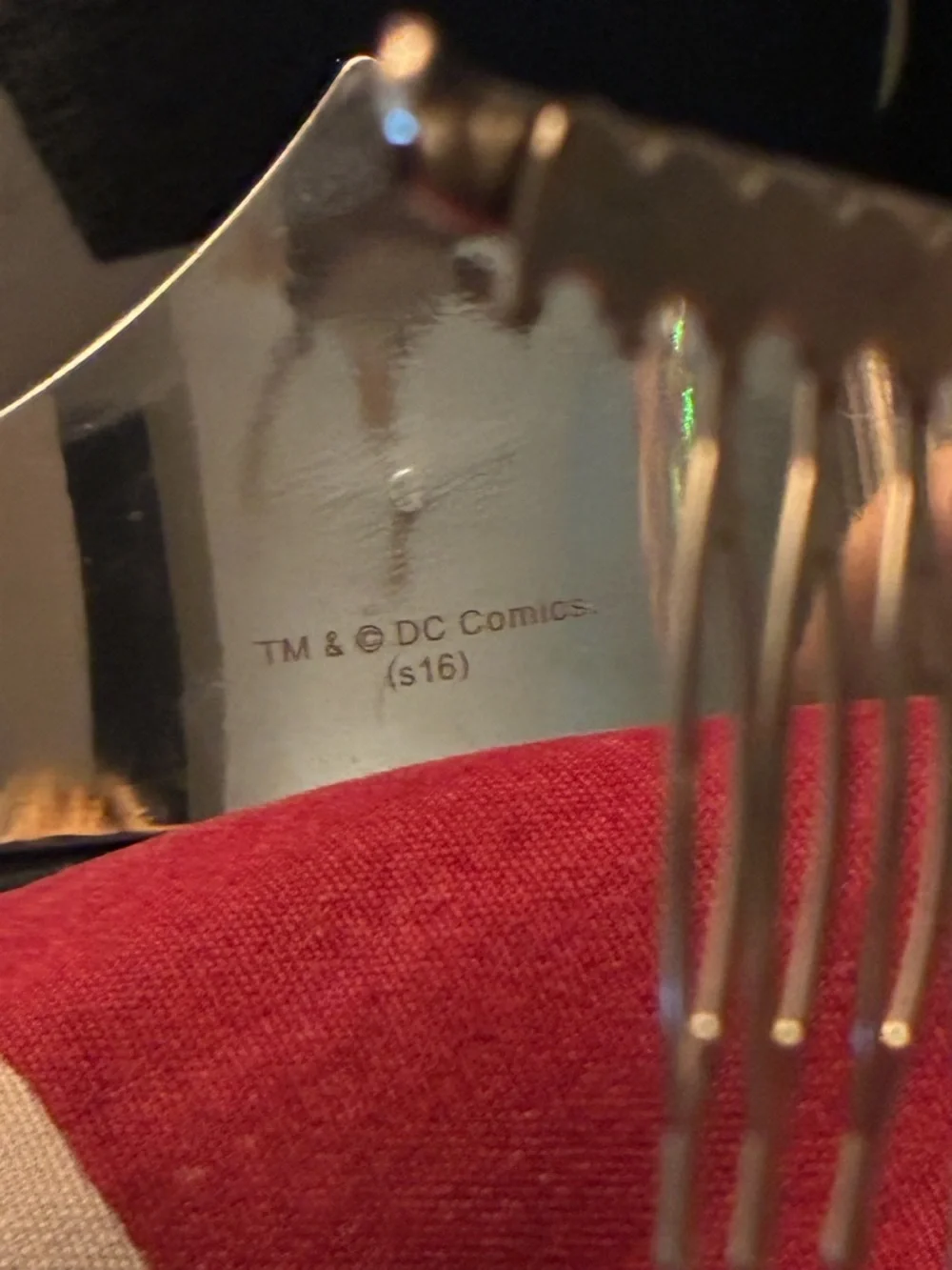 DC Comics Wonder Woman’s Deluxe Tiara Steel Costume Accessory - Picture 3 of 13